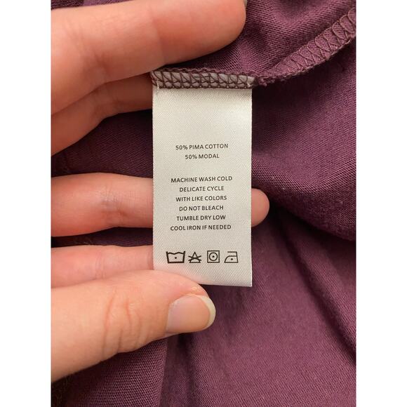 Lilla P Round Neck Peplum Blouse Womens Size Medium Purple Casual - Picture 7 of 7